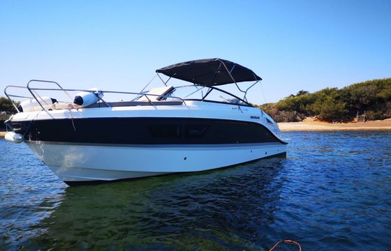 Motorboat QUICKSILVER ACTIV 805 CRUISER 350hp