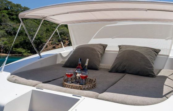 Motor yacht Coral 2008
