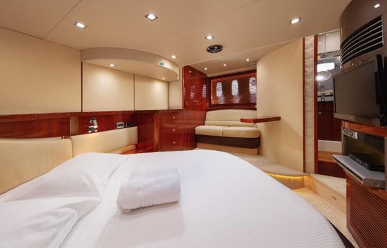 Motor yacht Fairline Targa 62 2200hp