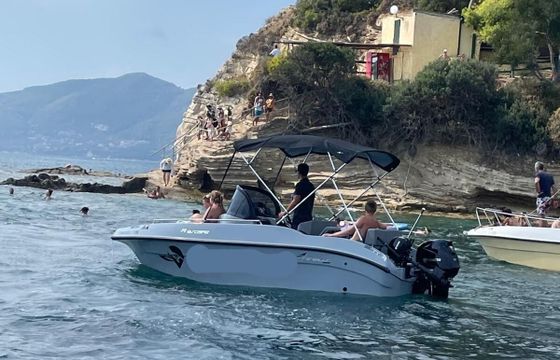 Motorboat Nireus Ω53 30-100hp 30hp
