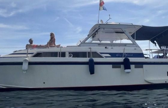 Motorboat Guy Couach 1000 260hp
