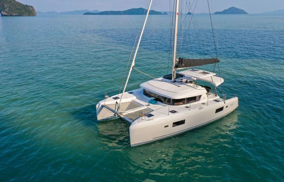 Catamaran Lagoon 42 Millenium 12m