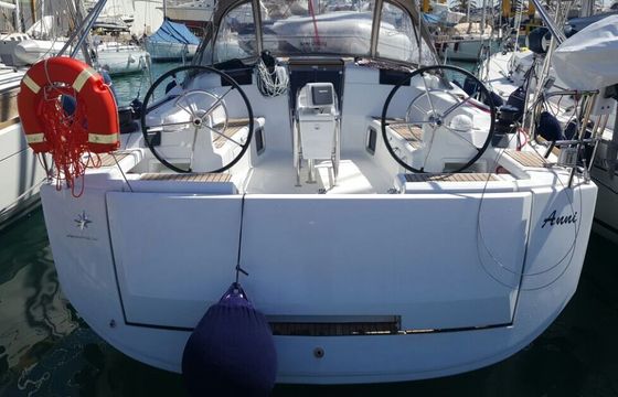 Sailboat JEANNEAU 449 13.76m