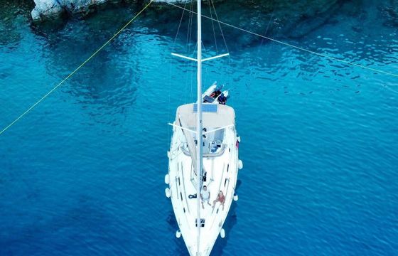 Sailboat Beneteau Cyclades 39.3 12.5m