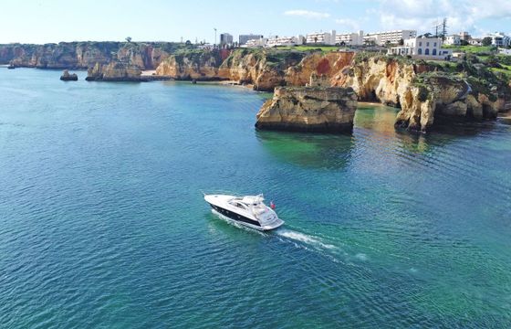 Motor yacht Sunseeker Portofino 47 960hp