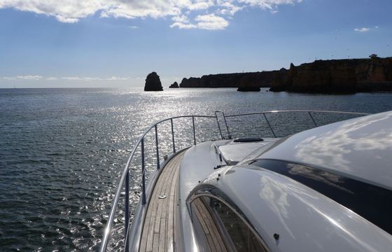 Motor yacht Sunseeker Portofino 47 960hp