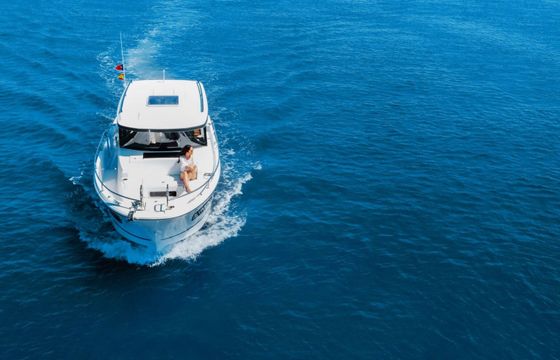 Motorboat Jeanneau Merry Fisher Sport 895 425hp