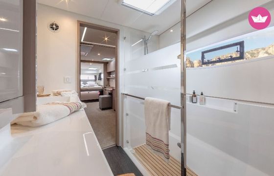 Catamaran ELBA 45 (1 MASTER + 2 CAB + 1 / 3 SDB) 13m