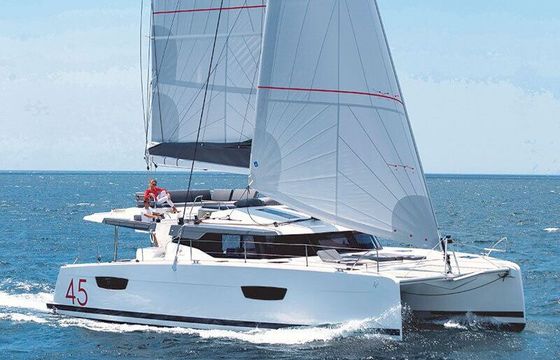 Catamaran ELBA 45 (1 MASTER + 2 CAB + 1 / 3 SDB) 13m