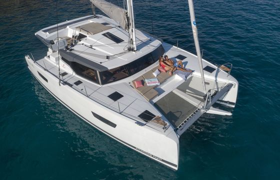 Catamaran Fountaine Pajot Astréa 42 12.58m