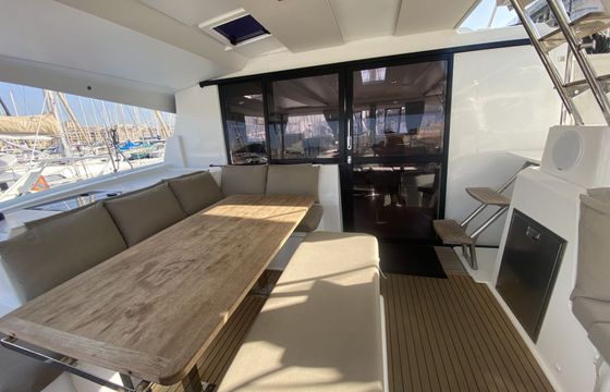 Catamaran Fountaine Pajot Astréa 42 12.58m
