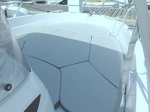 Motorboat Jeanneau Cap Camarat 5.5 Cc 100hp