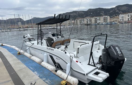 Motorboat Beneteau Flyer 7 200hp