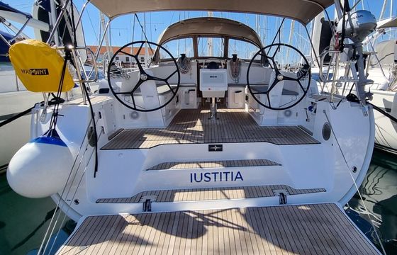 Sailboat Bavaria Cruiser 46 14m