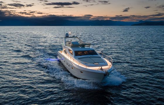 Motor yacht Ferretti 620 2100hp