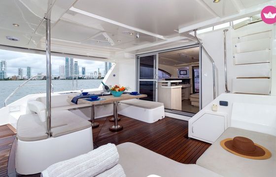 Catamaran Leopard 51 15.5m
