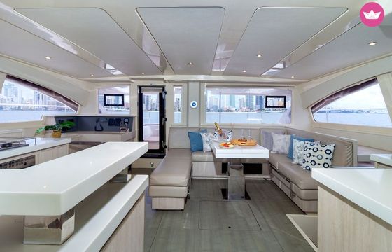 Catamaran Leopard 51 15.5m