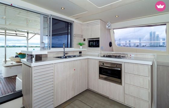 Catamaran Leopard 51 15.5m