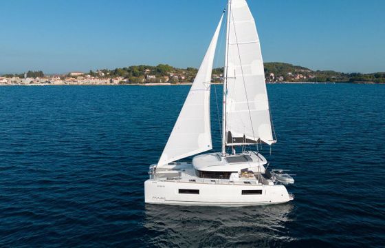Catamaran Lagoon-Bénéteau Lagoon 40 - 4 + 2 cab 11m