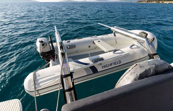 Catamaran Lagoon-Bénéteau Lagoon 40 - 4 + 2 cab 11m