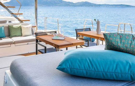 Sailing yacht Lagoon Lagoon 60 19.89m