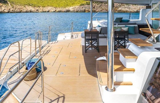 Sailing yacht Lagoon Lagoon 60 19.89m