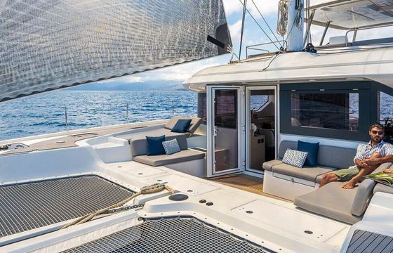 Sailing yacht Lagoon Lagoon 60 19.89m