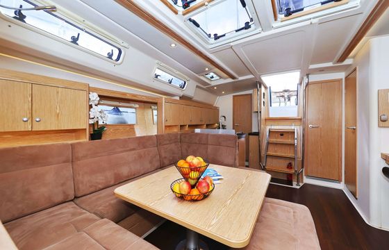 Sailboat Hanse Yachts Hanse 455 13.95m