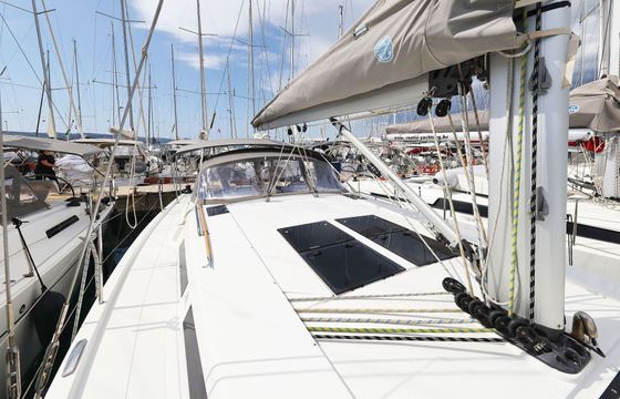 Sailboat Hanse Yachts Hanse 455 13.95m