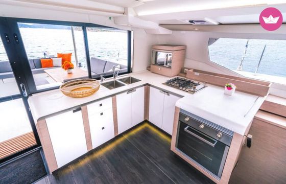 Catamaran Fountaine Pajot TANNA 47 (5 CAB + 1 / 5 SDB) 13m