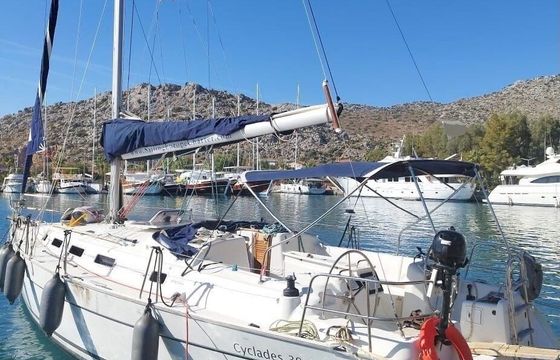 Sailboat Beneteau Cyclades 39.3 11.7m