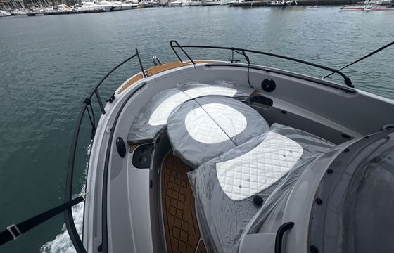 Motorboat Aqua 24 S7 130hp