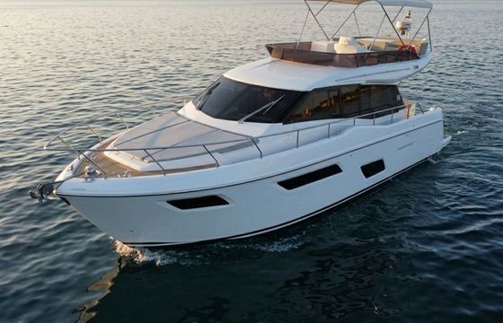 Motor yacht Ferretti Ferretti 450 Flybridge 950hp