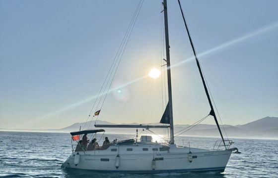 Sailboat Beneteau Oceanis 370 11.5m