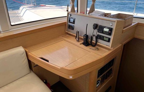 Catamaran Lagoon-Bénéteau Lagoon 42 - 4 cab. 12m