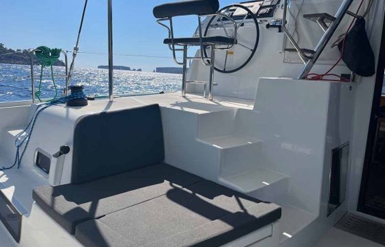 Catamaran Lagoon-Bénéteau Lagoon 42 - 4 cab. 12m