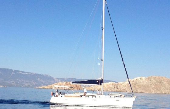 Sailboat Beneteau Oceanis 43 12.75m