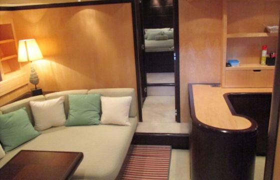 Motor yacht Mangusta 72 3000hp