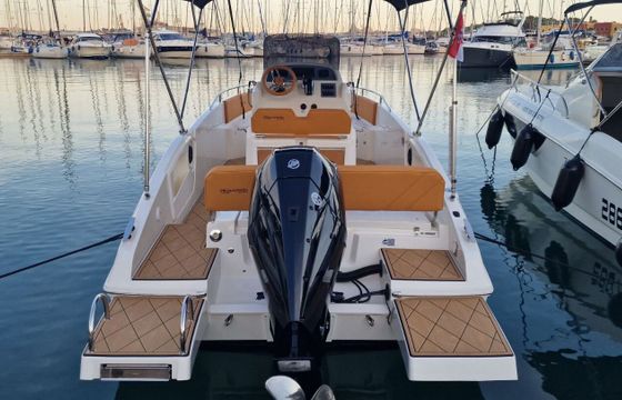 Motorboat PRUA AL VENTO JAGUAR 7.0 200hp