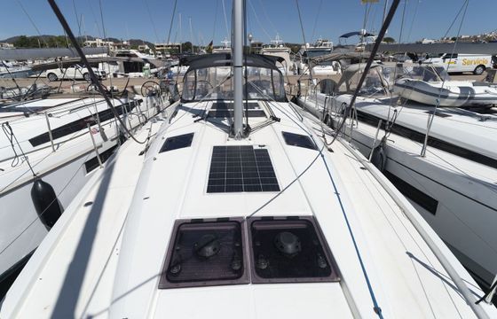 Sailboat Jeanneau Sun Odyssey 440 13m