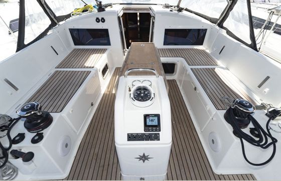 Sailboat Jeanneau Sun Odyssey 440 13m