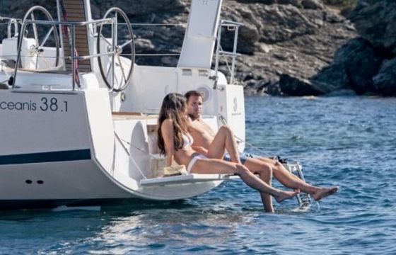 Sailboat OCEANIS 38.1 DL 11m