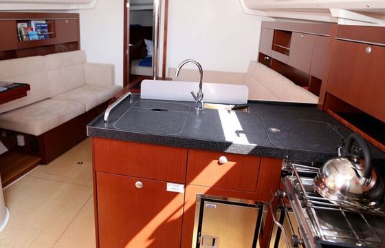 Sailboat HANSE 385 11m