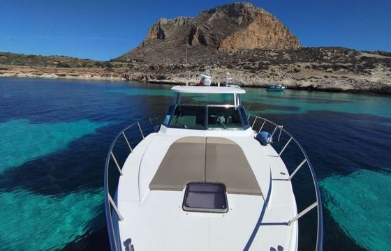 Motorboat Sagene 33 Open 660hp