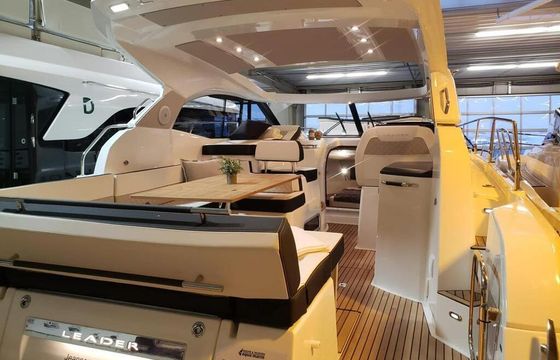 Motorboat Jeanneau Leader 36 400hp