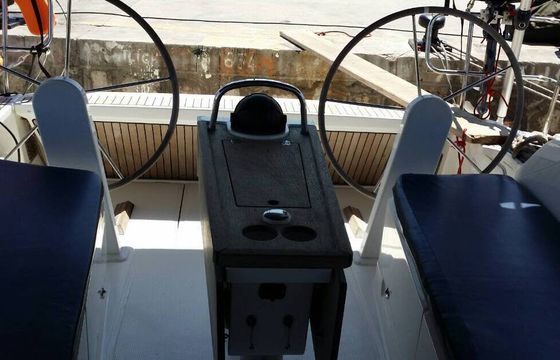 Sailboat BAVARIA CRUISER 41 12.35m