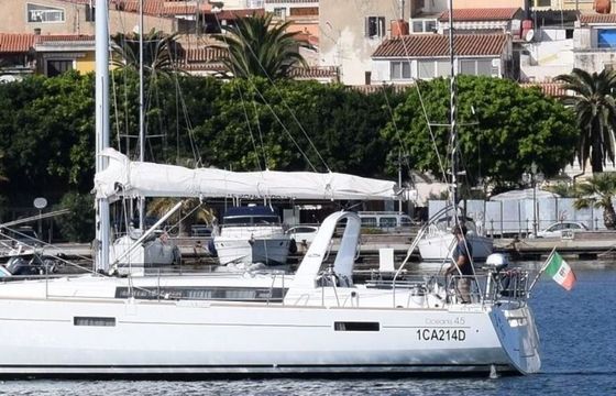 Sailboat BENETEAU OCEANIS 45 13.5m