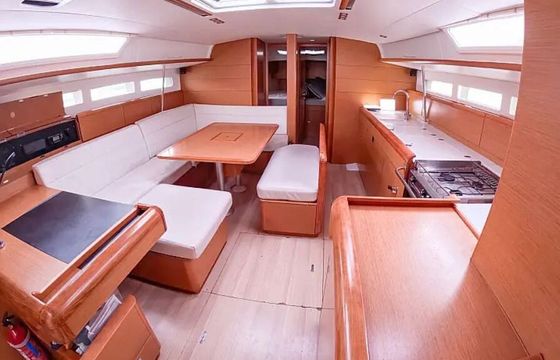 Sailboat Sun Odyssey 519 15m