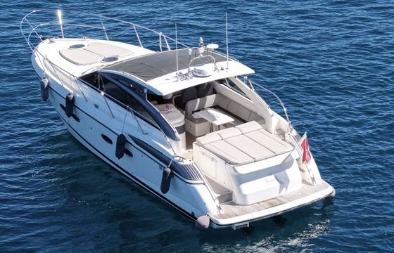 Motorboat Princess V42 740hp
