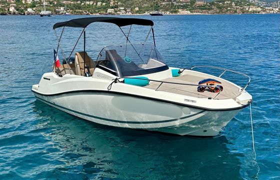 Motorboat Quicksilver Activ 605 Sundeck 150hp